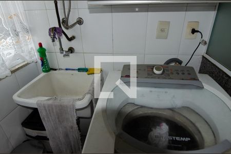 Apartamento à venda com 99m², 2 quartos e 1 vagaCozinha e área de serviço