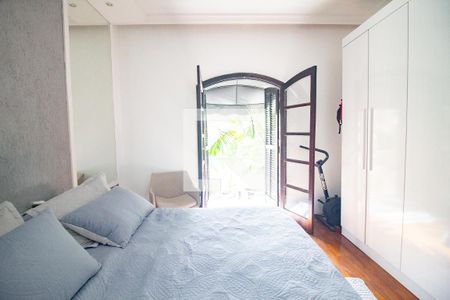 quarto 1 de casa à venda com 4 quartos, 210m² em Vila Mazzei, São Paulo