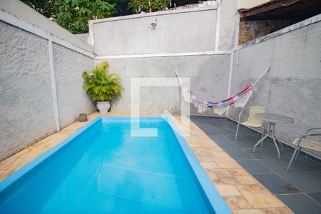 Casa à venda com 210m², 4 quartos e 5 vagaspiscina