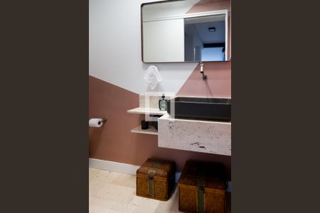 Lavabo de casa para alugar com 4 quartos, 210m² em Brooklin Paulista, São Paulo