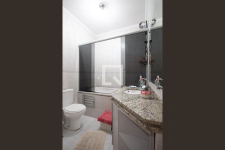 Apartamento à venda com 98m², 3 quartos e 3 vagasBanheiro da Suíte