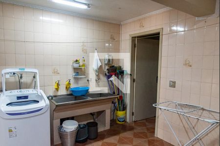 Casa à venda com 700m², 4 quartos e 5 vagasLavanderia