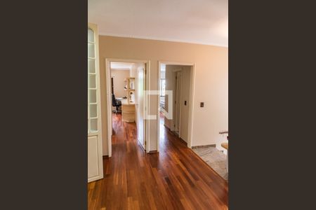 Casa à venda com 700m², 4 quartos e 5 vagasHall dos dormitórios