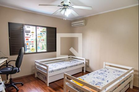 Casa à venda com 700m², 4 quartos e 5 vagasSuíte 1