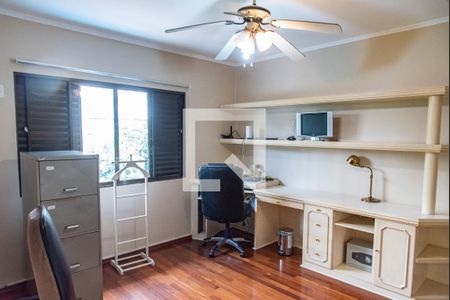 Casa à venda com 700m², 4 quartos e 5 vagasSuíte 2