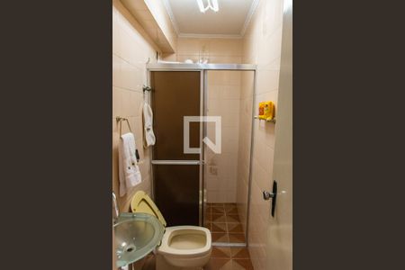 Casa à venda com 700m², 4 quartos e 5 vagasBanheiro da churrasqueira