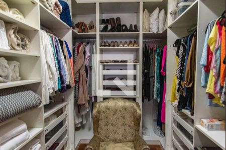 Casa à venda com 700m², 4 quartos e 5 vagasCloset da suíte 4