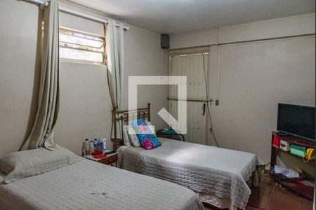 Casa à venda com 700m², 4 quartos e 5 vagasQuarto de serviço