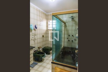 Casa à venda com 700m², 4 quartos e 5 vagasBanheiro da suíte 3