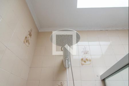 Casa à venda com 700m², 4 quartos e 5 vagasBanheiro da suíte 4