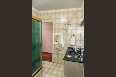 Casa à venda com 700m², 4 quartos e 5 vagasBanheiro da suíte 3