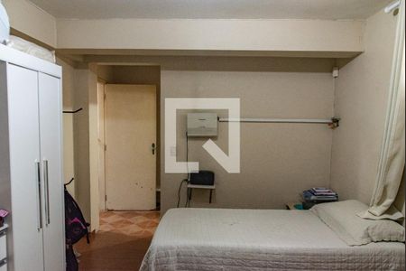 Casa à venda com 700m², 4 quartos e 5 vagasQuarto de serviço