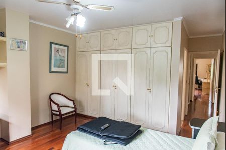 Casa à venda com 700m², 4 quartos e 5 vagasSuíte 4