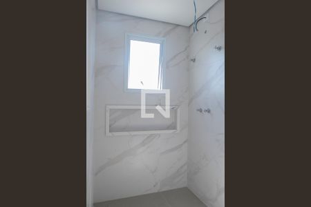 Casa à venda com 180m², 3 quartos e 2 vagasBanheiro quarto 1