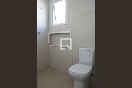 Casa à venda com 180m², 3 quartos e 2 vagasBanheiro quarto 3