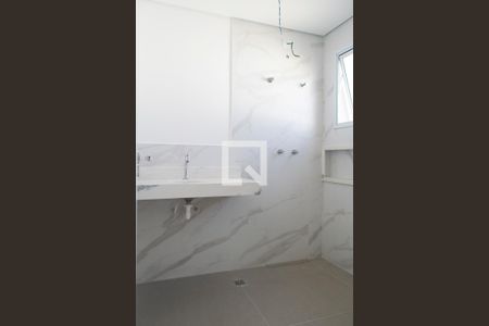 Casa à venda com 180m², 3 quartos e 2 vagasBanheiro quarto 2