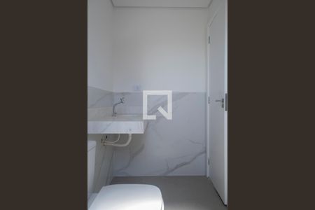 Casa à venda com 180m², 3 quartos e 2 vagasBanheiro quarto 1