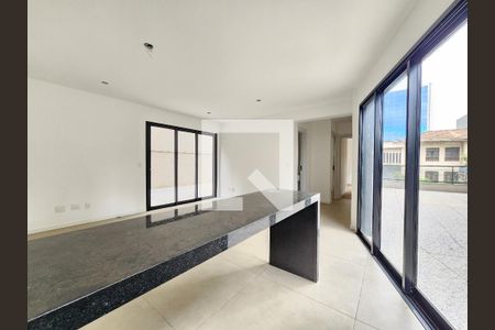 Sala de apartamento à venda com 2 quartos, 167m² em São Pedro, Belo Horizonte