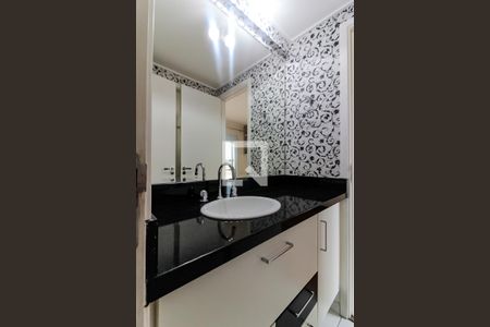 Apartamento à venda com 150m², 3 quartos e 3 vagasBanheiro Americano - Suítes 2 e 3