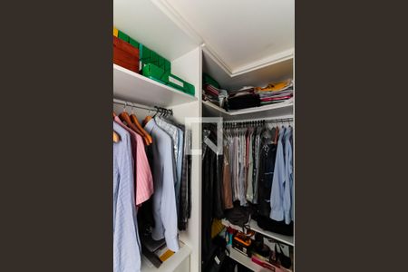 Apartamento à venda com 150m², 3 quartos e 3 vagasSuíte 1 - Closet 2