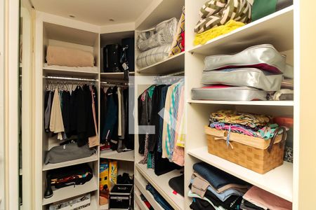 Apartamento à venda com 150m², 3 quartos e 3 vagasSuíte 1 - Closet 1