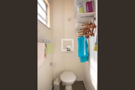 Apartamento para alugar com 58m², 2 quartos e sem vagaBanheiro de Serviço