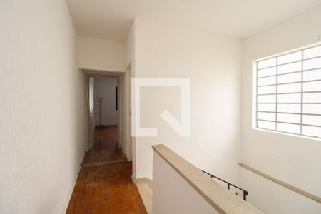 Casa à venda com 170m², 2 quartos e 2 vagas Casa à venda com 170m², 2 quartos e 2 vagasCorredor