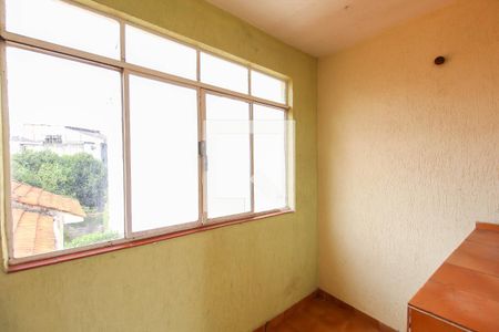 Casa à venda com 170m², 2 quartos e 2 vagas Casa à venda com 170m², 2 quartos e 2 vagasVaranda