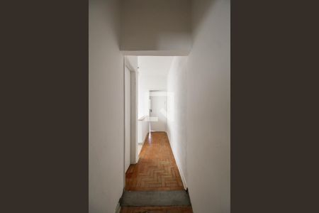 Casa à venda com 170m², 2 quartos e 2 vagas Casa à venda com 170m², 2 quartos e 2 vagasCorredor