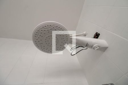 Casa à venda com 170m², 2 quartos e 2 vagas Casa à venda com 170m², 2 quartos e 2 vagasBanheiro