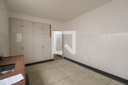 Casa à venda com 170m², 2 quartos e 2 vagas Casa à venda com 170m², 2 quartos e 2 vagasCozinha