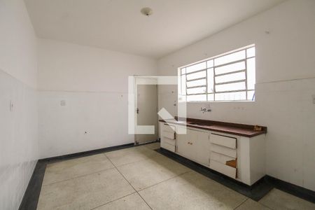 Casa à venda com 170m², 2 quartos e 2 vagas Casa à venda com 170m², 2 quartos e 2 vagasCozinha