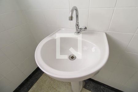 Casa à venda com 170m², 2 quartos e 2 vagas Casa à venda com 170m², 2 quartos e 2 vagasBanheiro