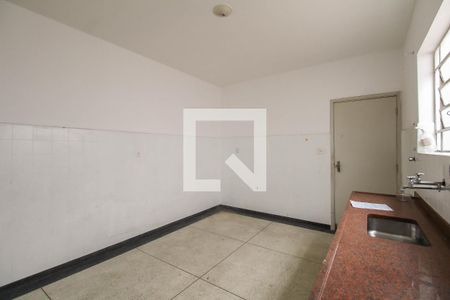 Casa à venda com 170m², 2 quartos e 2 vagas Casa à venda com 170m², 2 quartos e 2 vagasCozinha