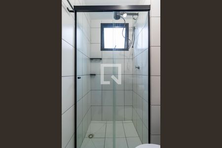 Banheiro de kitnet/studio para alugar com 1 quarto, 26m² em Jardim Panorama, São Paulo