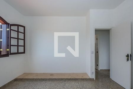 Casa à venda com 280m², 4 quartos e 6 vagas Casa à venda com 280m², 4 quartos e 6 vagasQuarto 2