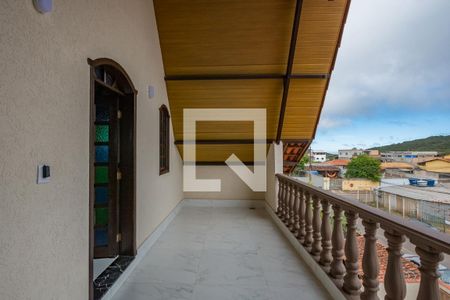 Casa à venda com 280m², 4 quartos e 6 vagas Casa à venda com 280m², 4 quartos e 6 vagasVaranda da Sala 2