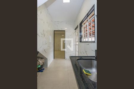 Casa à venda com 280m², 4 quartos e 6 vagas Casa à venda com 280m², 4 quartos e 6 vagasÁrea de Serviço