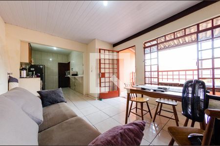 Sala de casa para alugar com 6 quartos, 360m² em Dom Bosco, Belo Horizonte