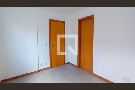 Quarto Suite 1 de casa de condomínio à venda com 2 quartos, 70m² em Todos Os Santos, Rio de Janeiro