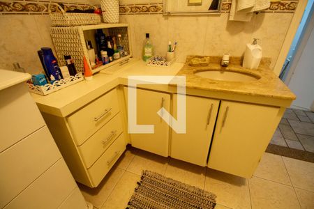Apartamento à venda com 84m², 3 quartos e sem vagaBanheiro