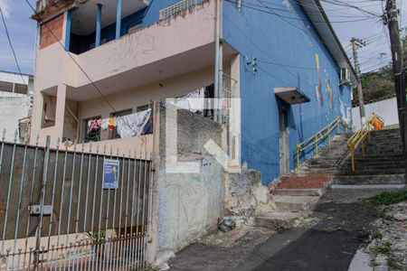 Casa para alugar com 100m², 2 quartos e 1 vagaVista da Rua