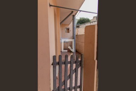 Casa para alugar com 100m², 2 quartos e 1 vagaEntrada