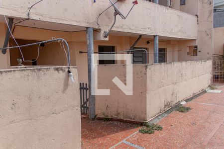 Casa para alugar com 100m², 2 quartos e 1 vagaEntrada