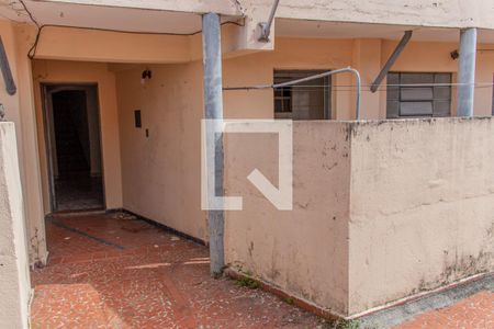 Casa para alugar com 100m², 2 quartos e 1 vagaEntrada