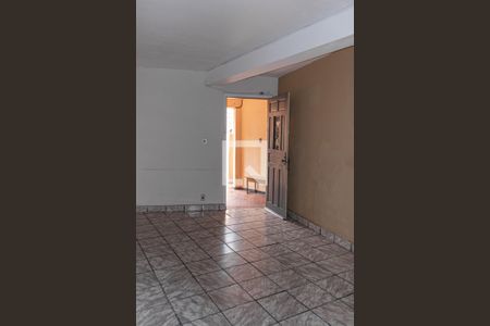 Casa para alugar com 100m², 2 quartos e 1 vagaSala