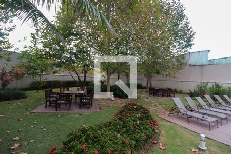 Apartamento à venda com 105m², 2 quartos e 2 vagas Apartamento à venda com 105m², 2 quartos e 2 vagasÁrea comum - Piscina