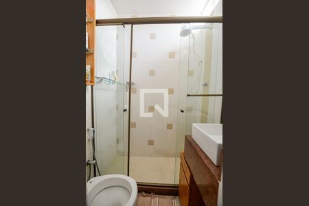 Apartamento à venda com 70m², 2 quartos e 1 vaga Apartamento à venda com 70m², 2 quartos e 1 vagaBanheiro da Suíte