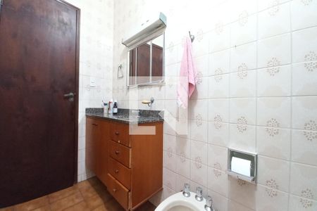 Casa para alugar com 148m², 5 quartos e 5 vagasBanheiro Corredor