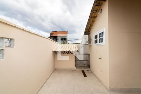 Casa à venda com 140m², 2 quartos e 3 vagas Casa à venda com 140m², 2 quartos e 3 vagasTerraço